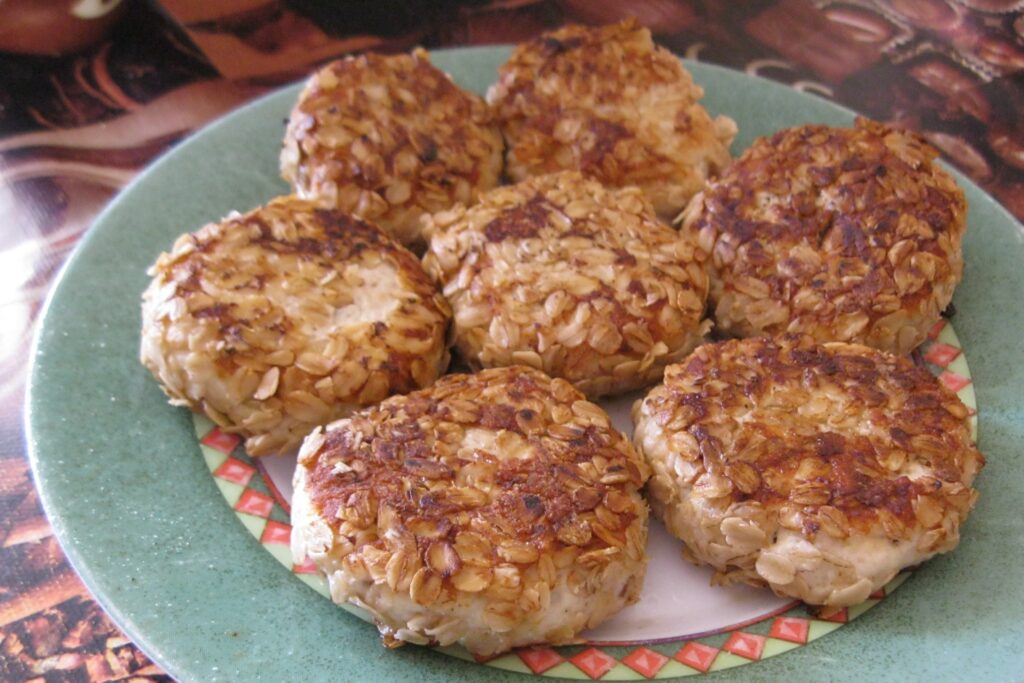 8. Курячі котлети з вівсянкою