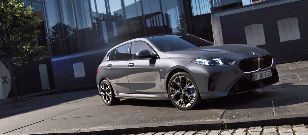 Порівняння BMW 1 Series з конкурентами: Переваги та недоліки порівняно з іншими автомобілями в цьому класі