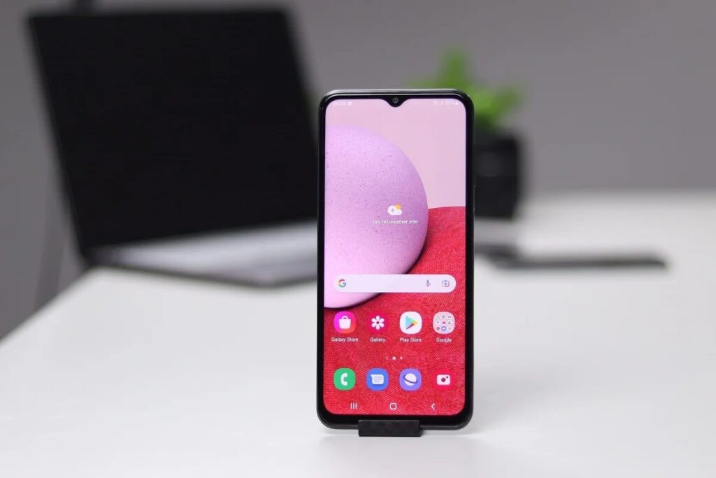 Недорогі смартфони з хорошою камерою: що купити цього року